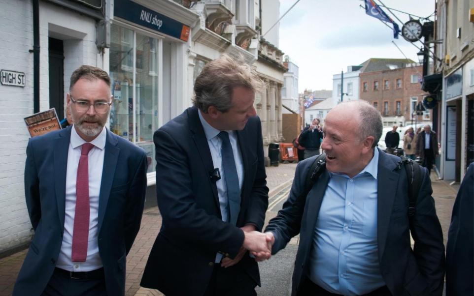 Government maritime minister in Cowes